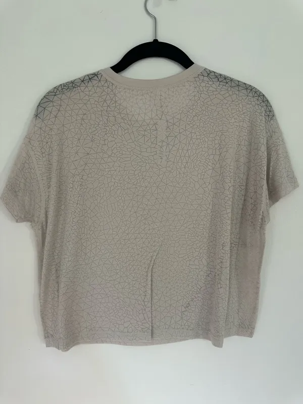 Lululemon Cates Tee *Veil Dune 6 - Image 3