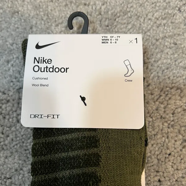 Nike Outdoor Cushioned Wool Blend Crew socks 1 pair NEW - Image 4