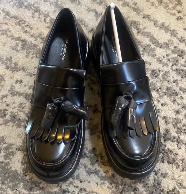 Vagabond Shoemakers Cosmo 2.0 Tassel Loafer Size 39 - Image 2