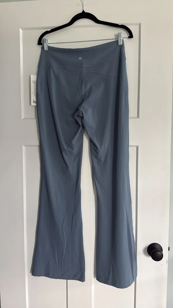 lululemon Size 10 Groove Nulu High-Rise Flared Pants - Image 4