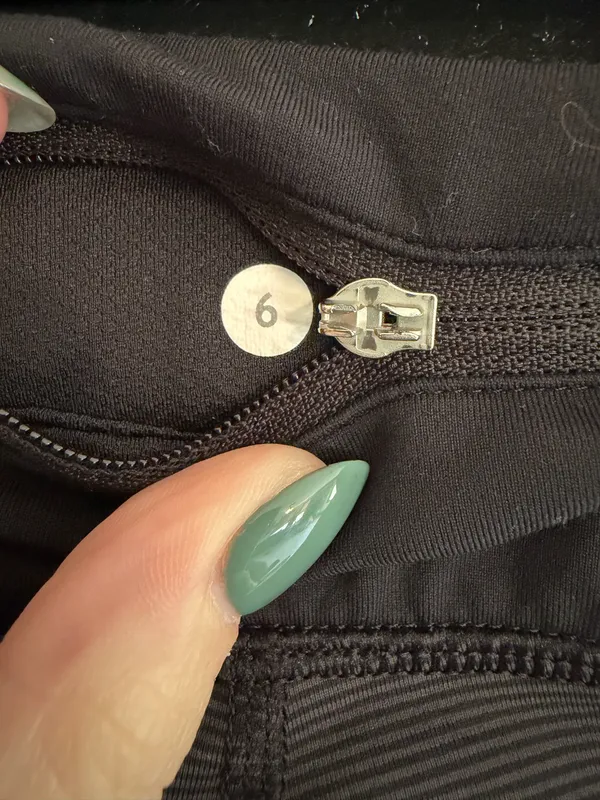 Lululemon crop leggings - Image 4
