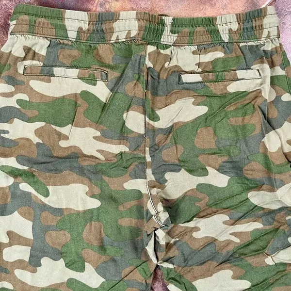 BCG Green Camouflage Utility Joggers Large - Image 6