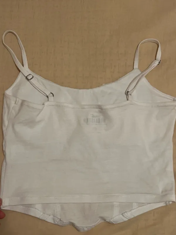 Hollister White crop tank top - Image 3