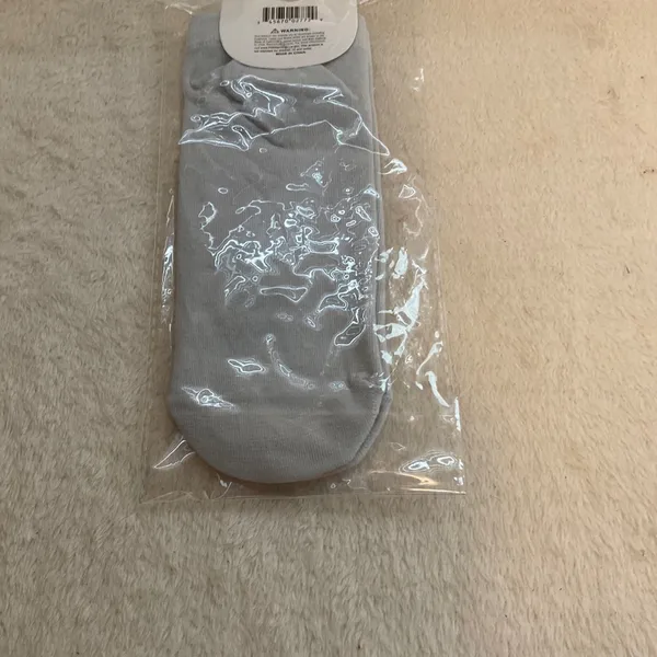 Gray Ankle Socks with Red Lip Graphic - Image 4
