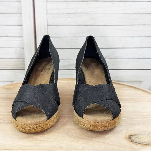 White Mountain Dupioni Fabric Peep Toe Espadrille Wedge‎ Heels Black 9 - Image 2