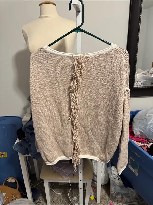 Cupshe Cream-Beige Crewneck Sweater with White Trim - Image 4