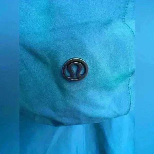 Lululemon $248 Rain or Shine Coat Trench Glyde Convertible Teal Blue Neon‎ Green - Image 2