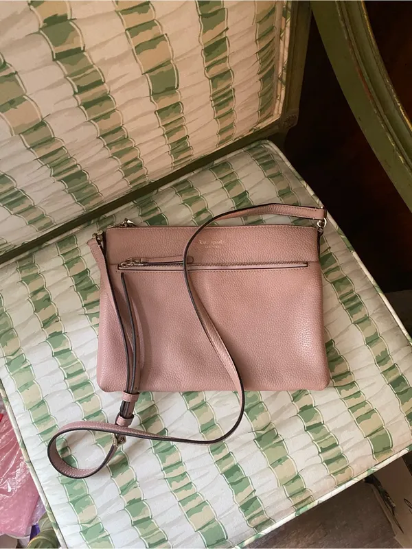 Kate Spade light pink leather crossbody purse - Image 4