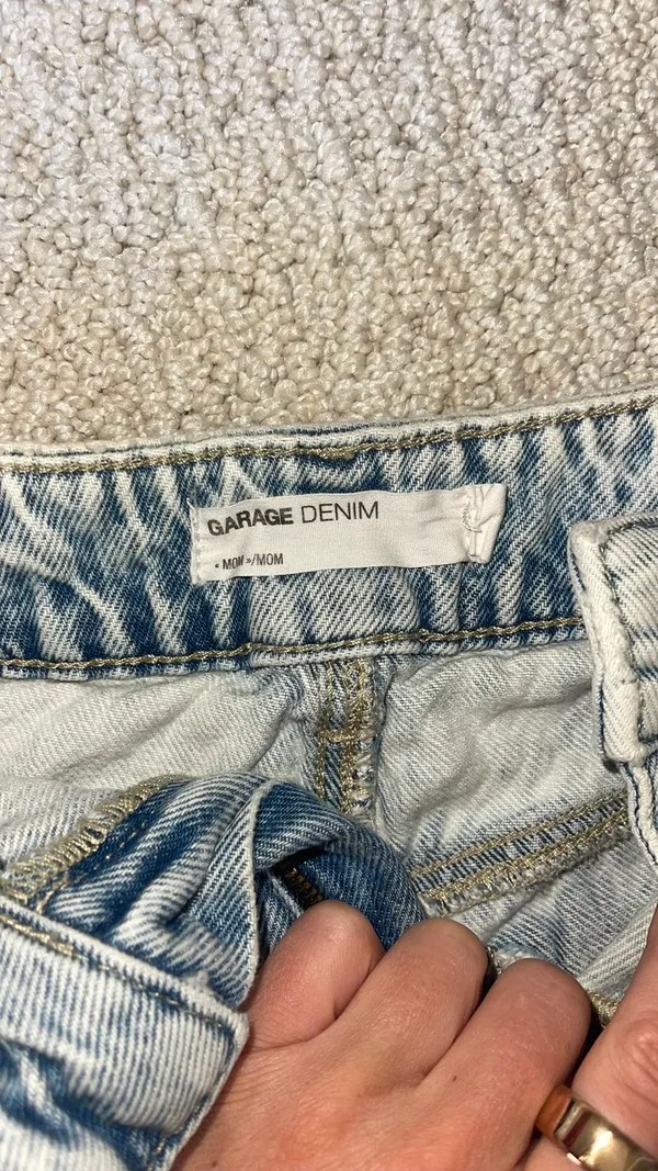 Garage Denim Shorts Mom - Image 3
