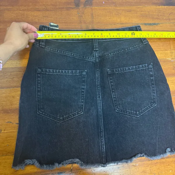 Women’s ABERCROMBIE & FITCH Black Denim Frayed A-line Miniskirt, Size 2 - Image 3
