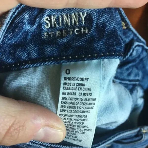 American Eagle distressed dark wash 0 skinny jeans - Image 3