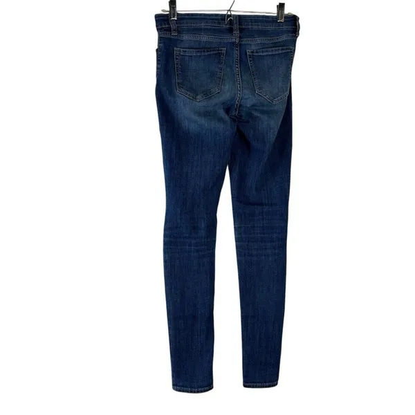 Gap True Skinny Distressed Jeans Size 0 / 25R Medium Wash EUC - Image 3