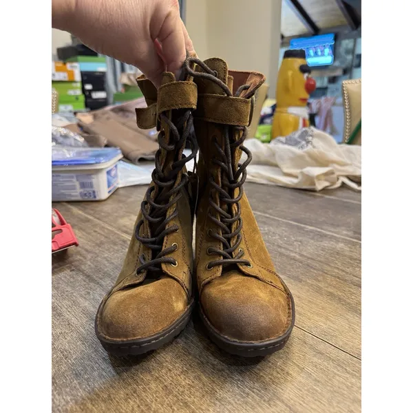 Born Cass Block Heel Lace Up Distressed Suede Ankle Combat Boots Rust Size 6 - Image 5