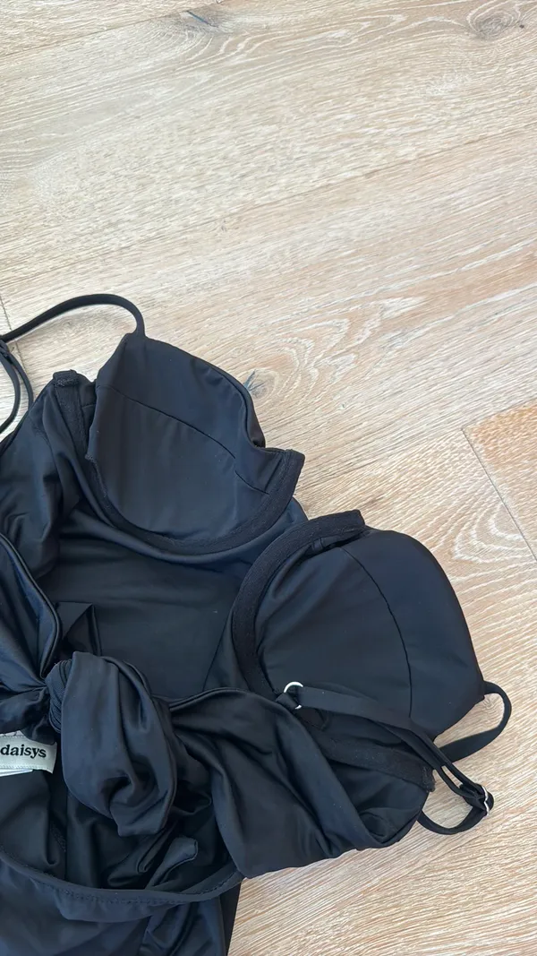 Dippin Daisy’s One-Piece - Image 2