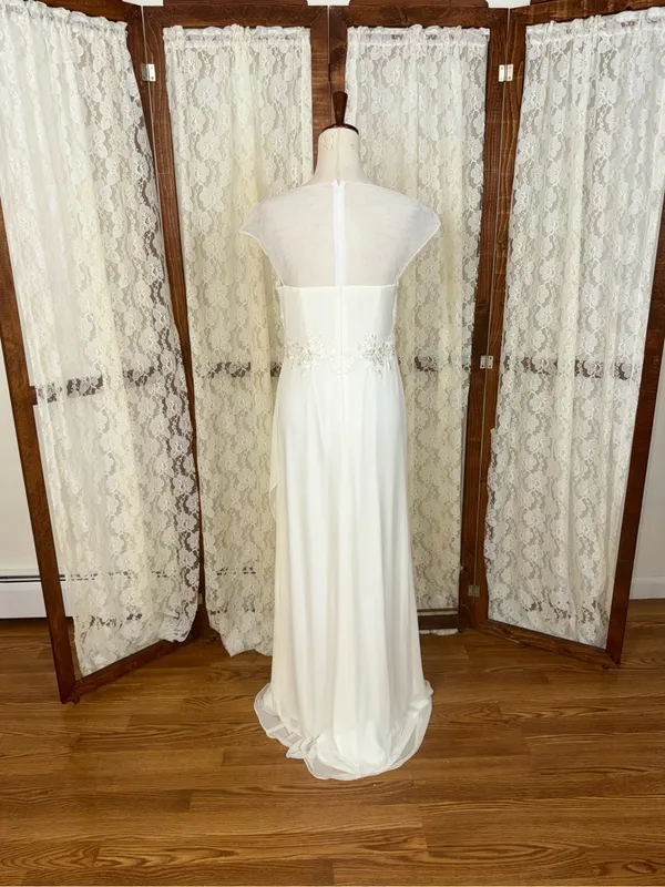 Elegant New David’s Bridal Chiffon Mesh Wedding Gown - Image 7