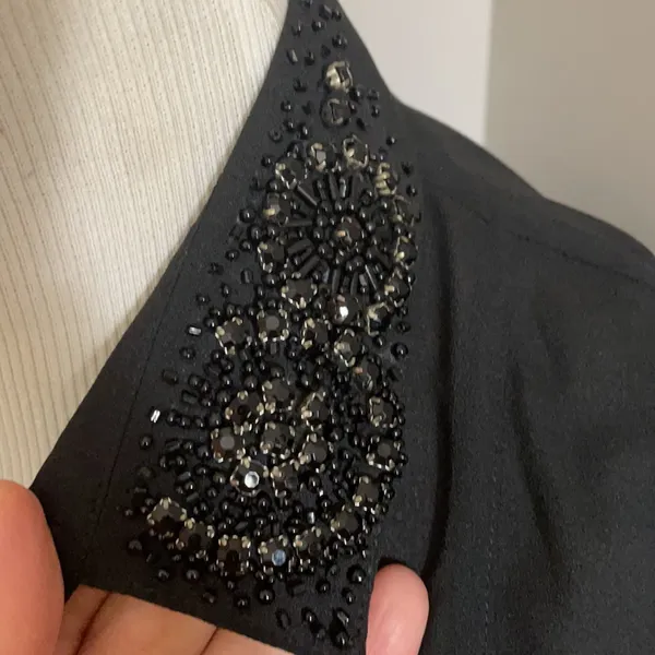Guess sheer sleeveless blouse sequined collar - Image 4