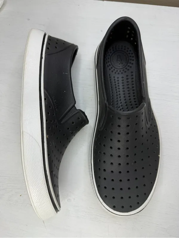 Native Miles Shoes In Black Size 9 - Image 12