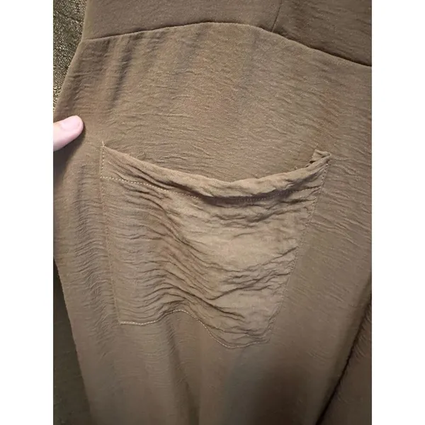 NWT Everyday Chic Boutique Good Day Drawstring Jumpsuit Chocolate Size Medium Brown - Image 3