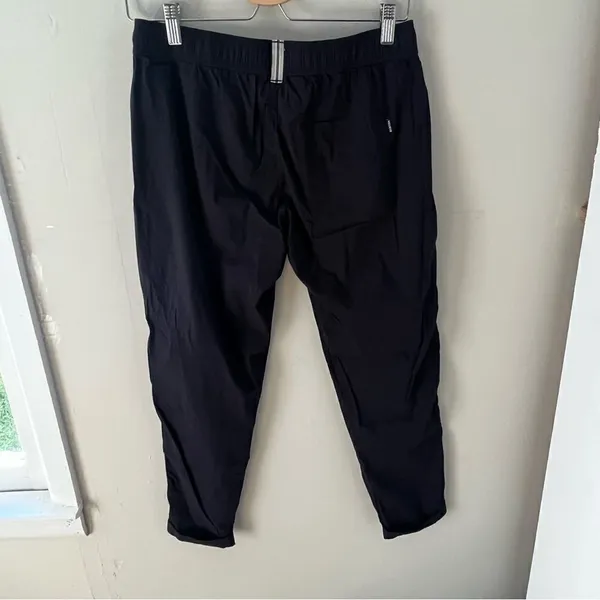 Burton Casual Lightweight Pant Black Crop - Image 5