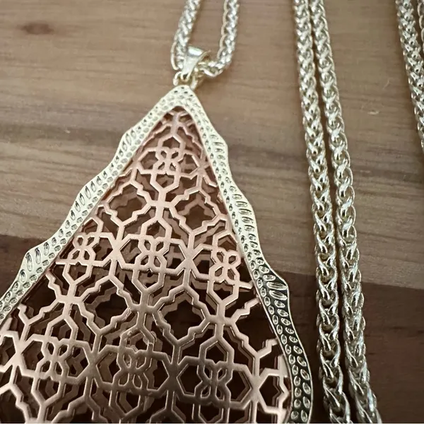 NWT Kendra Scott Aiden Filigree Pendant Necklace Gold Chain & Rose Gold Tone - Image 3