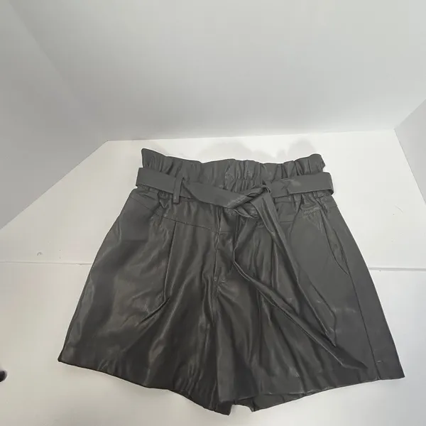 Easel Los Angeles Gray Black Faux Leather Paperbag Waist Shorts Tie Belt Large‎ - Image 6