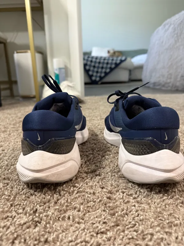 Nike Zoom Vomero 16 - Image 2