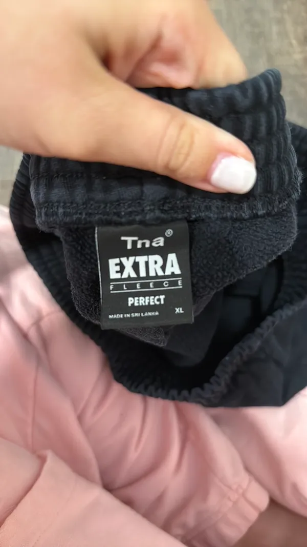 Aritzia TNA Shorts Extra Fleece Sweat - Image 2