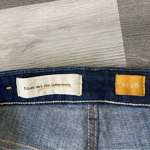 Anthropologie Pilcro Flare Jeans 28 Waist Dark Wash Flattering Bohemian - Image 6
