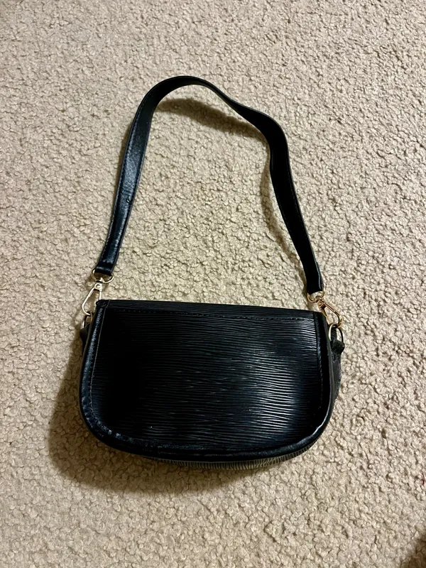 black mini clutch - Image 2