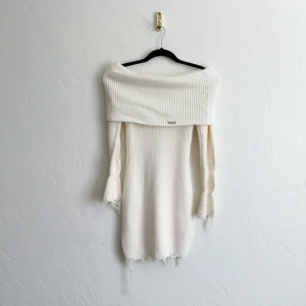 Ser.o.ya | Everleigh‎ Distressed Knit Off-Shoulder Mini Dress in Winter White - Image 5