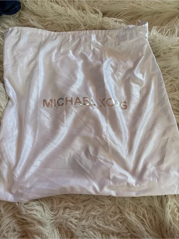 Michael Kors Hamilton Large Saffiano Leather Tote Bag Black Silver Hardware - Image 9