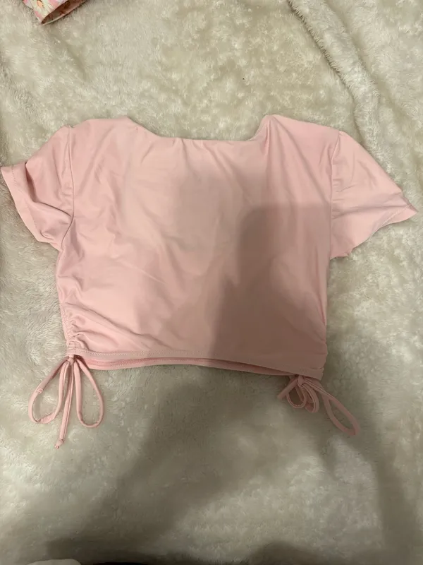 Shein Cropped Baby Pink Top with Ties on the Sides - Image 2