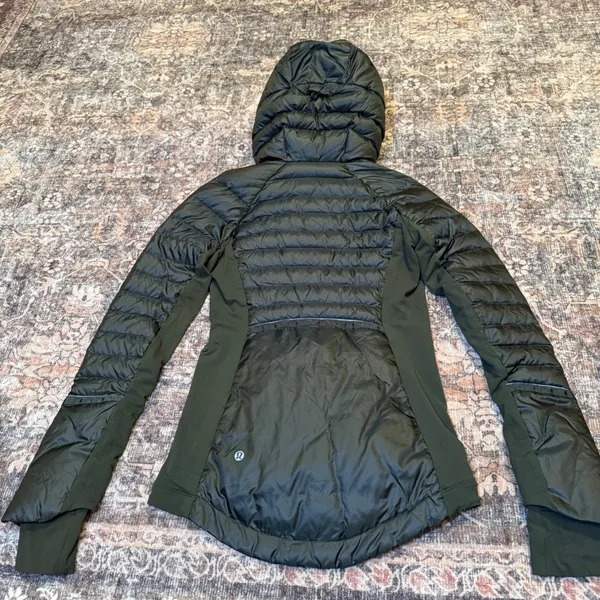 Lululemon Down For A Run Jacket Green‎ Olive Full Zip Puffer Women Size 2 - Image 3
