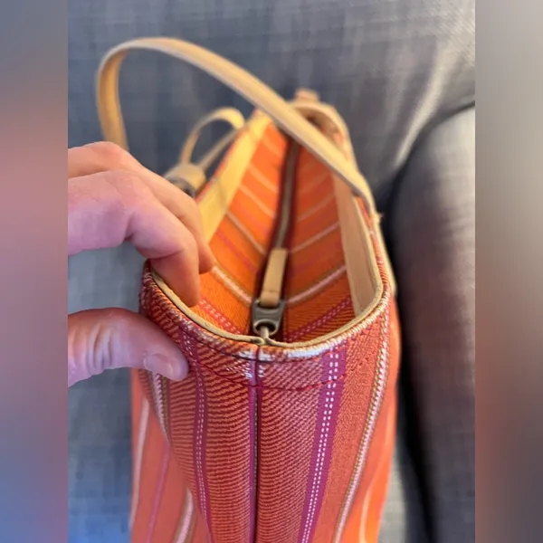 Coach Vintage Striped Orange& Pink Tote Bag with tan leather handles. Zip top - Image 12