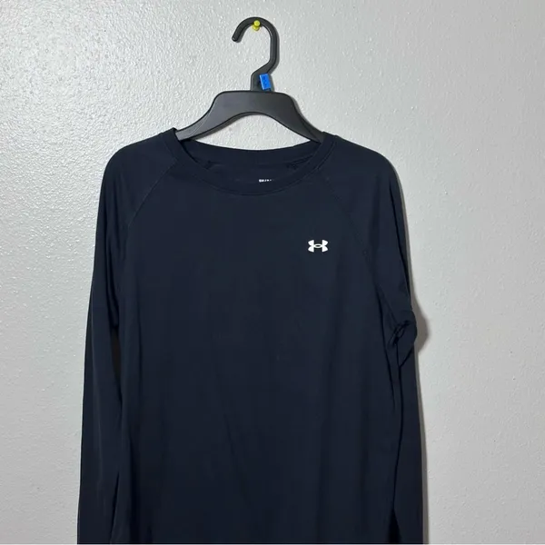 Under Armour Women Black Long Sleeve Loose T-shirt Size Small.‎ - Image 2