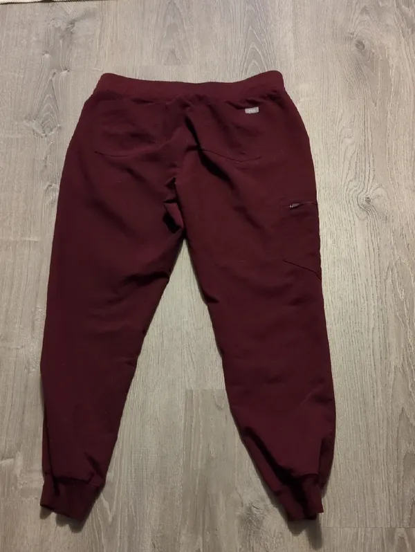 Figs Maroon Joggers Size Medium - Image 4