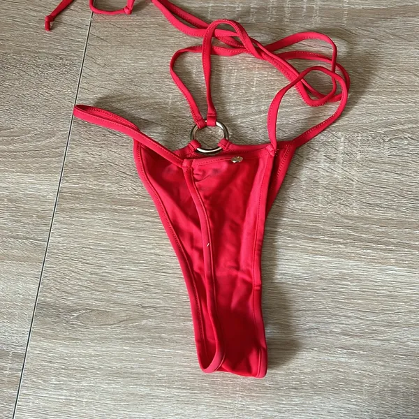 For love and lemons red bikini bottom - Image 4
