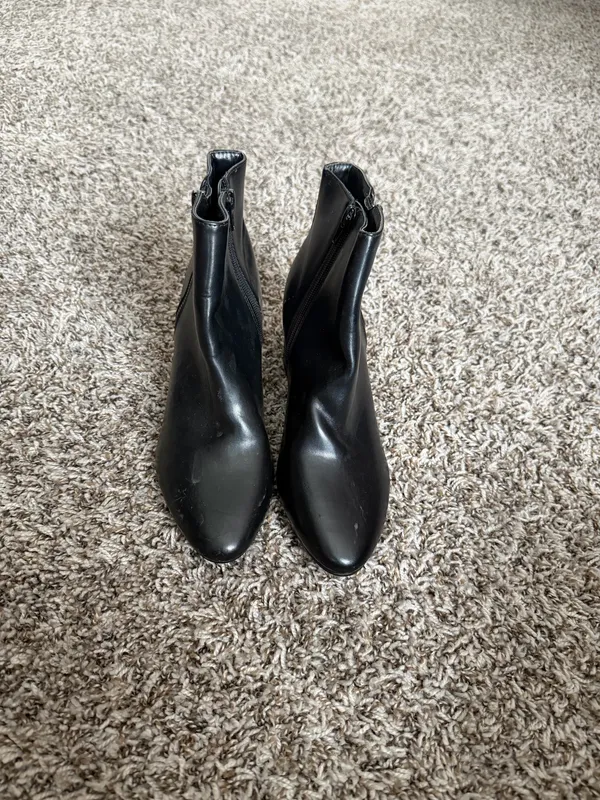 Bandolino Boots Sz 8M - Image 2