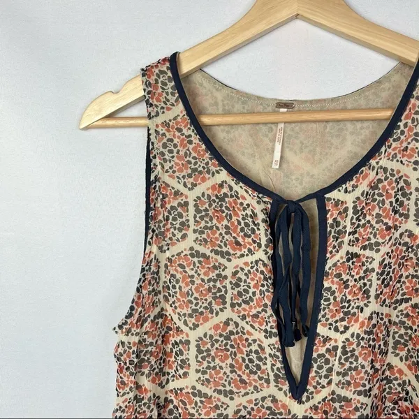 Free People Beige & Red Printed Raw Hem Tank Top XS‎ - Image 3