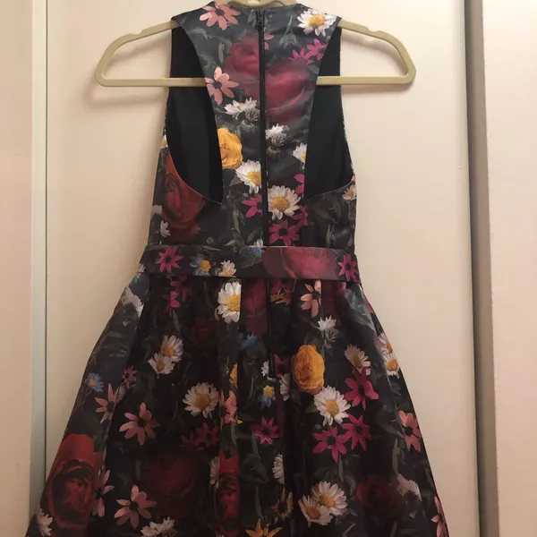Alice + Olivia Floral Dress ( SOLD) - Image 7