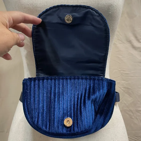 Fable England Navy Velvet Waist Bag Gold Bee Emblem Minimalist‎ Cottagecore Twee - Image 3