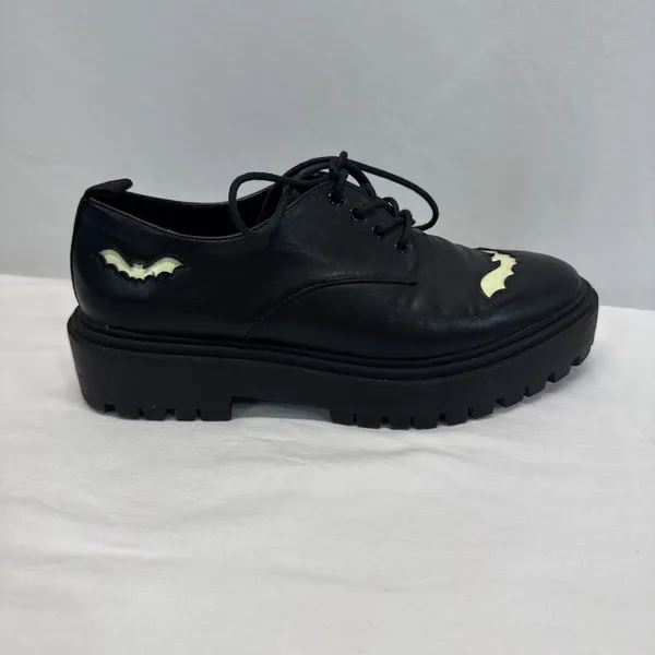 Hot Topic Glow In Dark Bats Lace Oxford 8 Halloween Goth Grunge Dark Romantic - Image 5