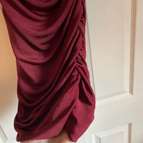 Hollister size small wine red Bodycon cowl neck mini formal dress - Image 6