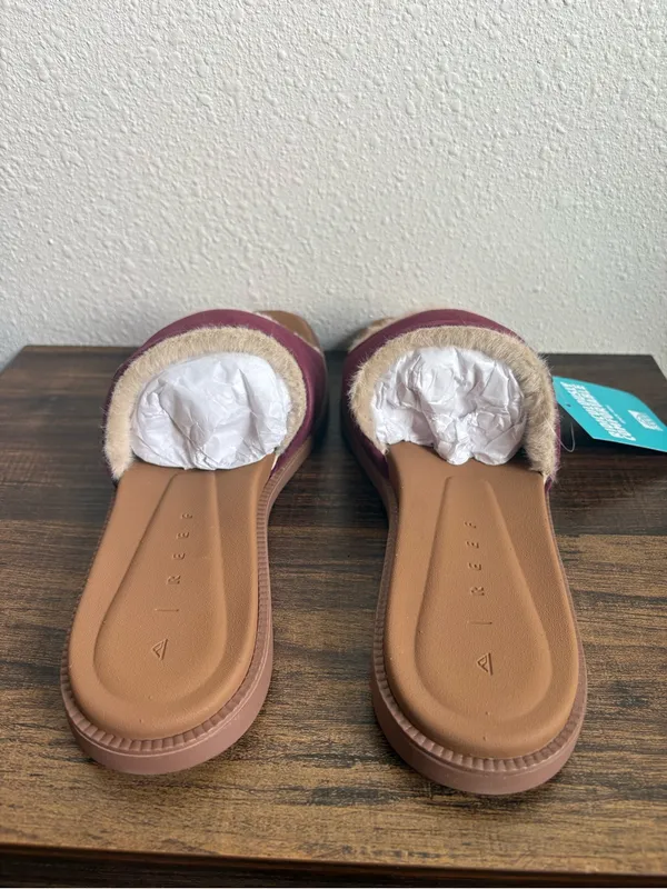 Reef Women’s Sunny Arrianah Cozy Sandals - Image 4