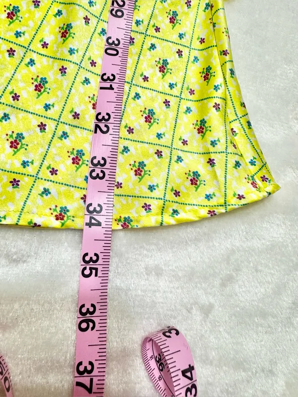 PINK by Frankie's Bikinis Yellow Floral Satin Dress Size Small - Image 10
