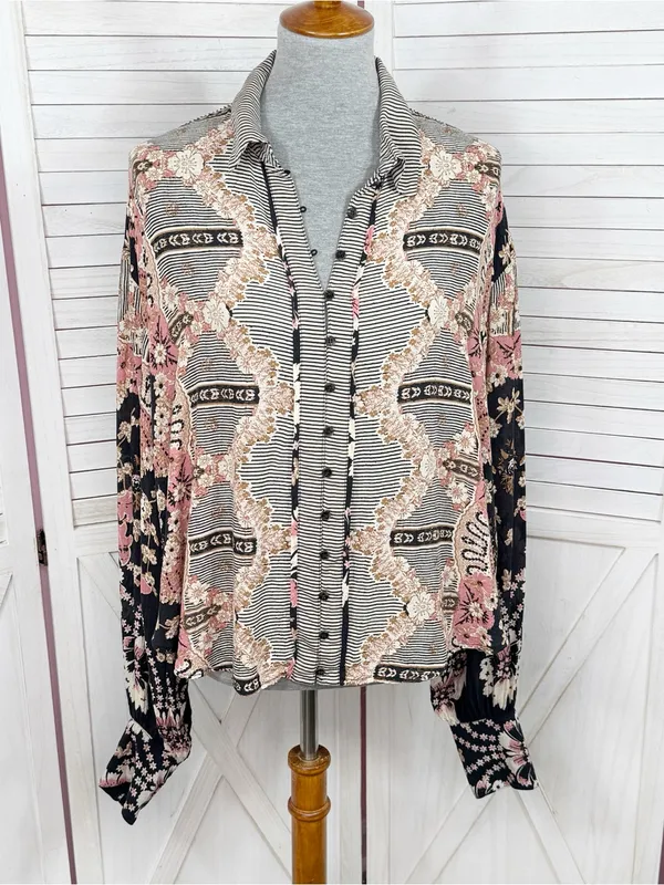 Free People Virgo Baby Floral Boho Oversized Button Up Shirt Black‎ Multi Medium - Image 3