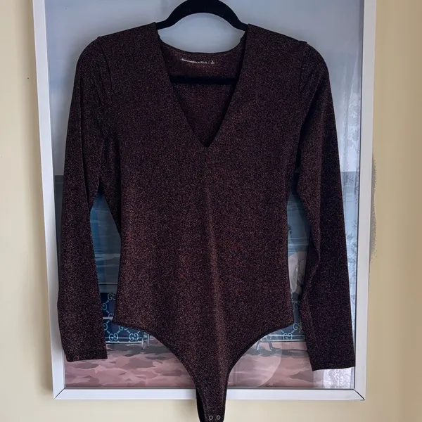 NWT Abercrombie & Fitch Metallic Brown Top, Large - Image 3