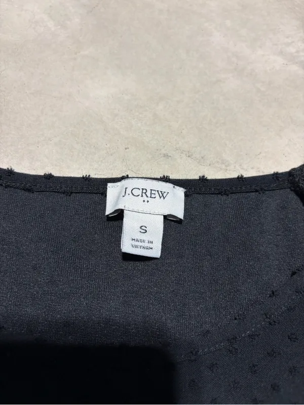 J. Crew Black dot Tiered Puff Sleeve Dress small - Image 6
