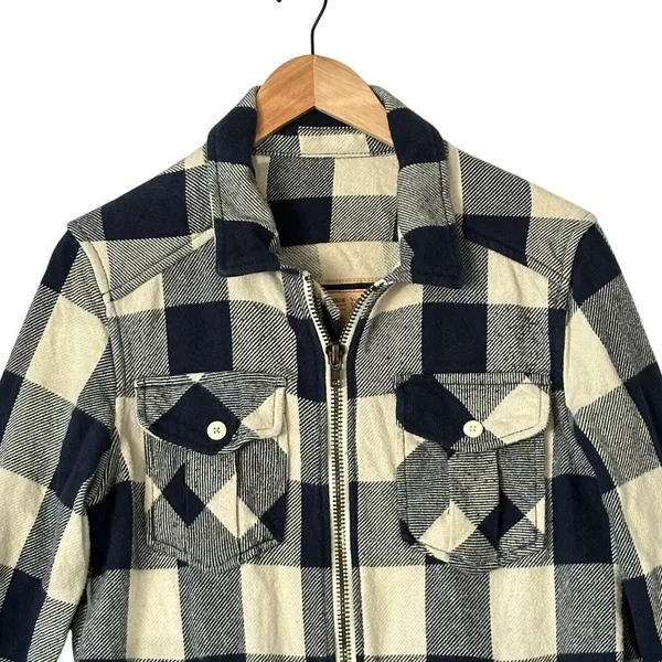 Arizona Jean Co Women‎ Jacket Sz S Buffalo Plaid Flannel Shacket Gorp Outdoors - Image 3