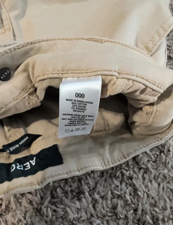Aeropostale High Rise Midi Khaki Shorts - 000 - Image 4